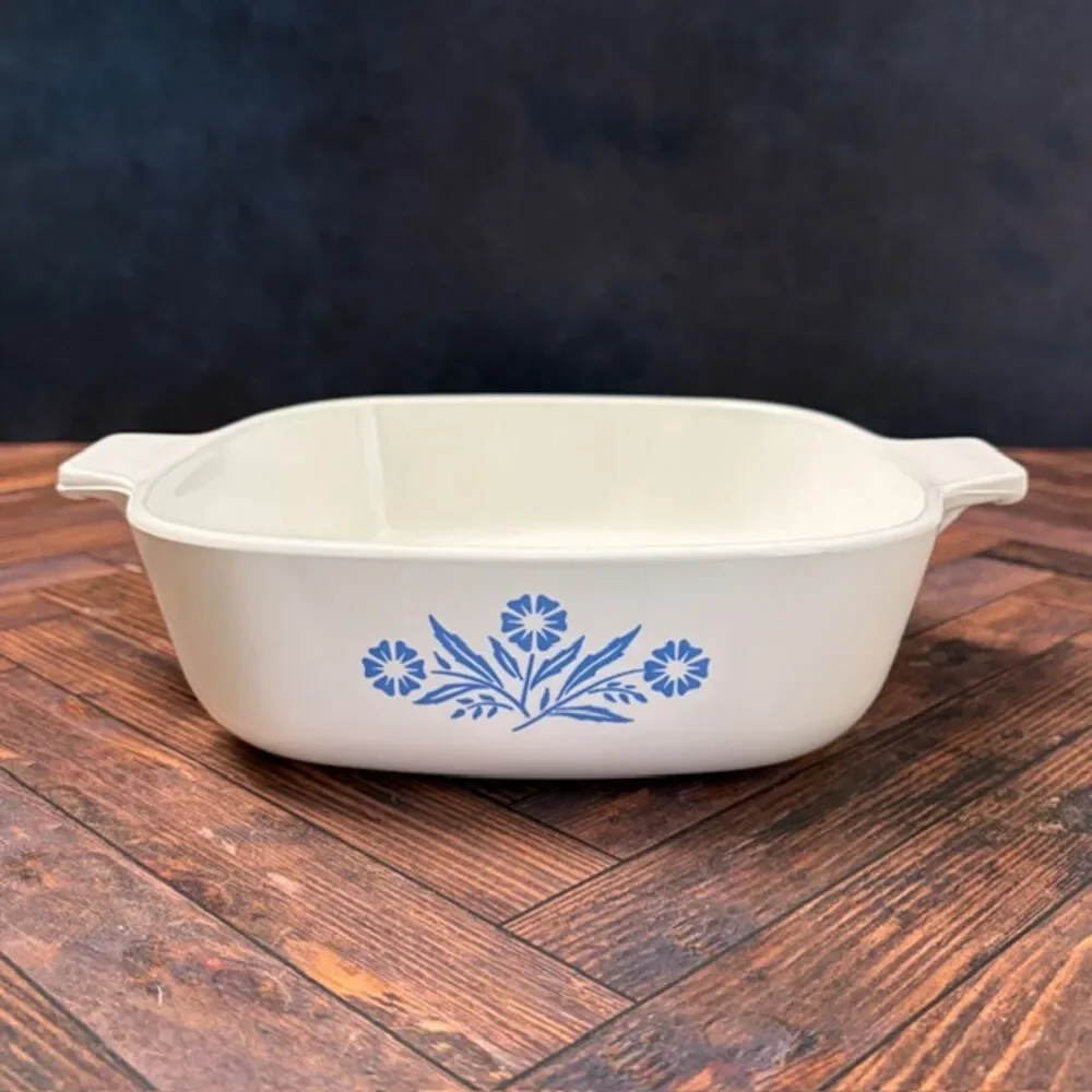 Vintage CorningWare Cornflower Blue 1 Qt Casserole Dish P-1-B 1966–1969